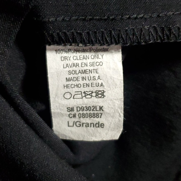 Red & Black Verdict Cocktail Dress - Picture 6 of 9